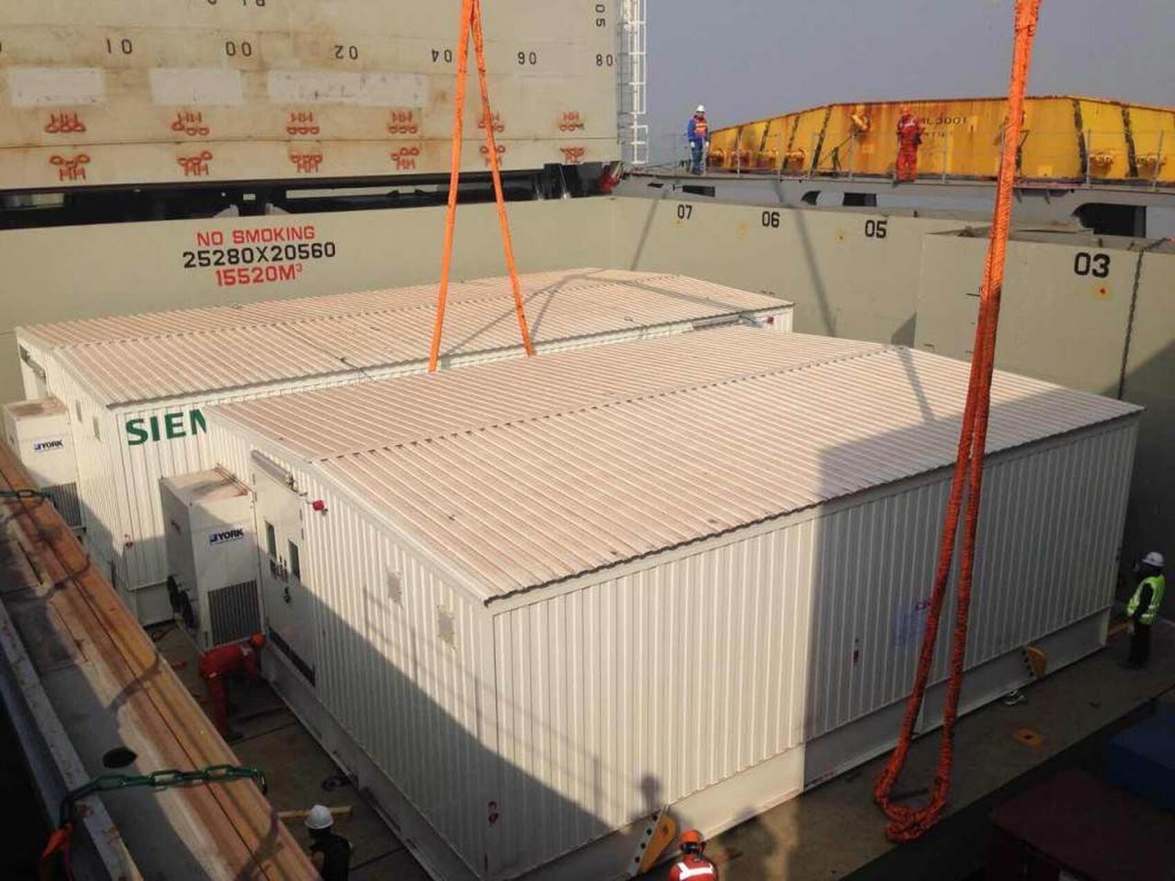 E-houses shipped from China